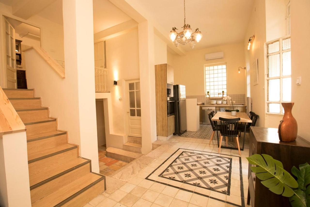 Historic 4-Bedroom Gem With Private Garden, Steps From Old City & Mamila Complex Jerusalém Exterior foto
