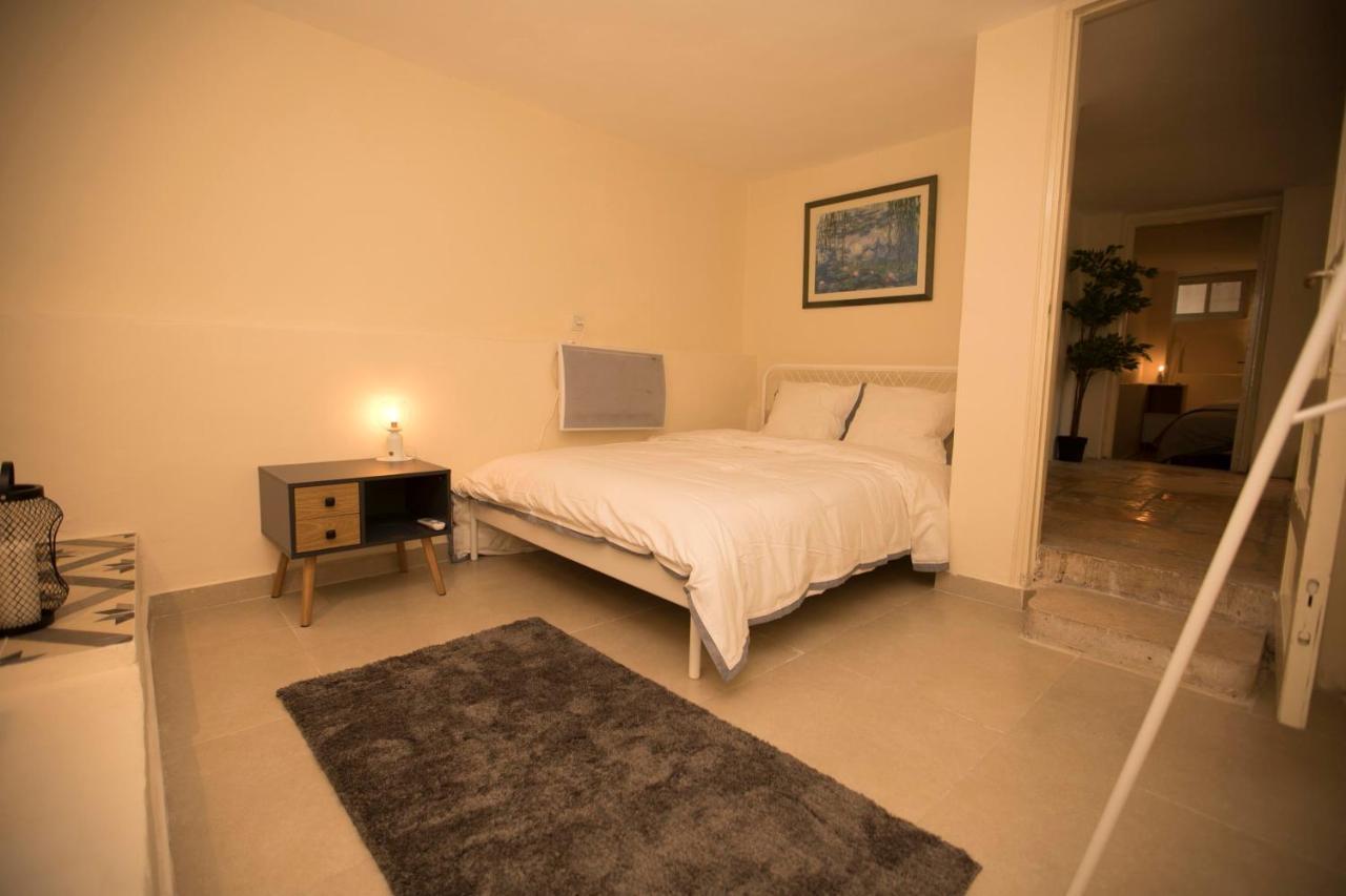 Historic 4-Bedroom Gem With Private Garden, Steps From Old City & Mamila Complex Jerusalém Exterior foto